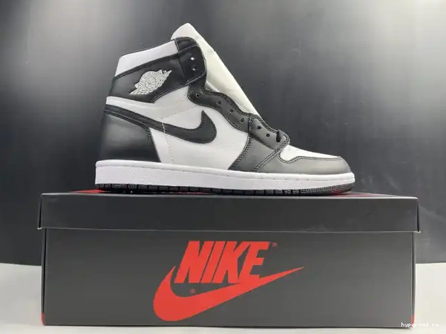 555088-010 Jordan (2014) Black 1 Retro Air White 0417